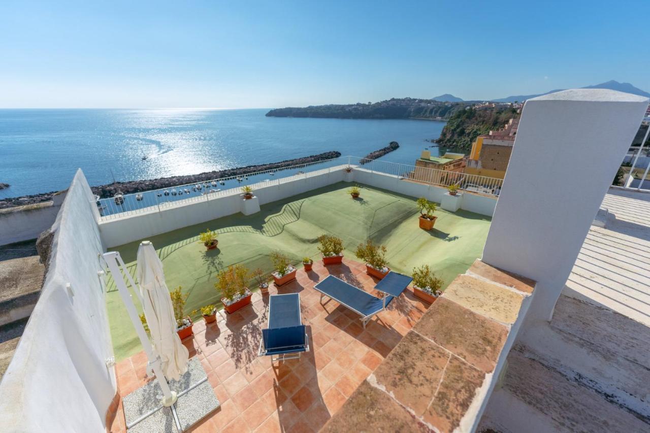 Torretta Corricella- Punta Serra Procida Eksteriør billede